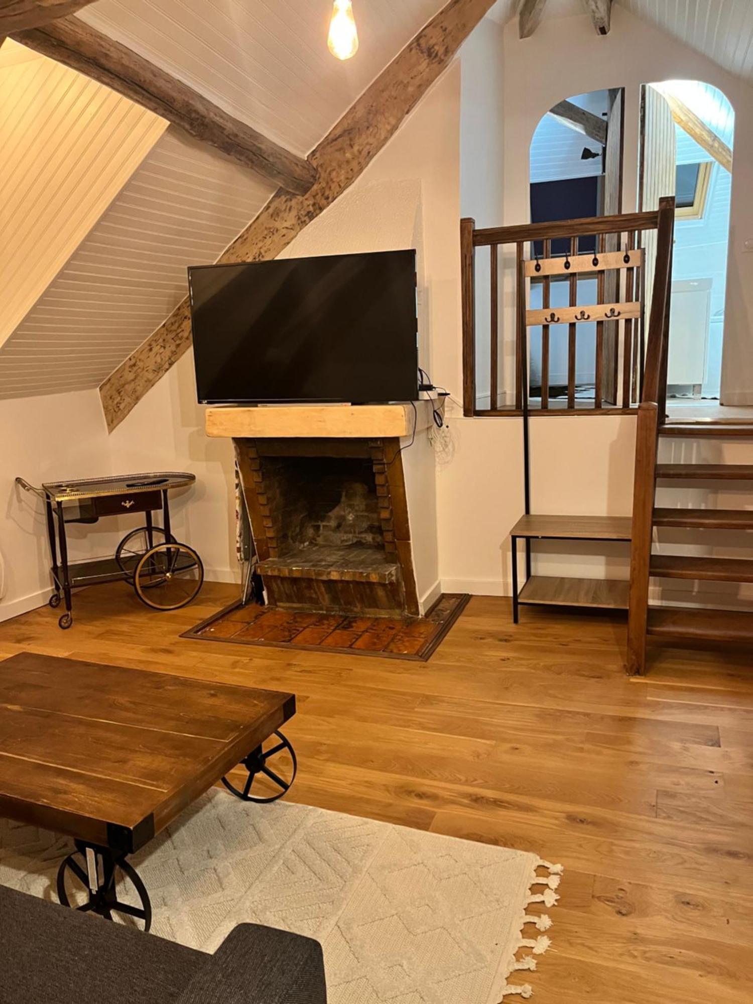 Appartement Aeroport Orly 아티스 몽스 외부 사진
